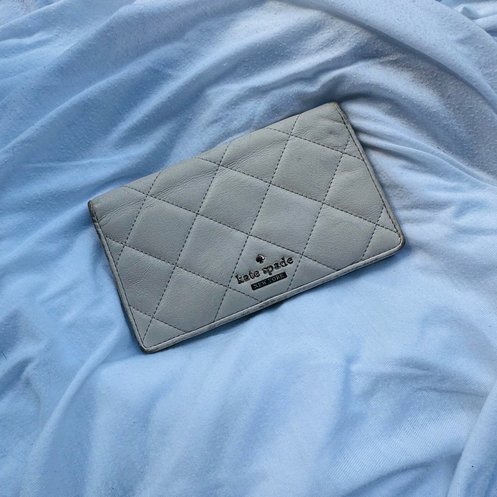 Kate Spade wallet - Picture 4 of 4